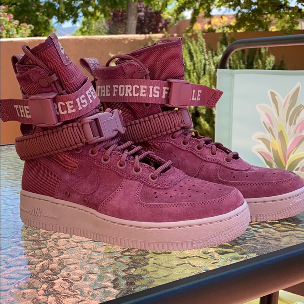 *Brand New Nike Women’s Air SF AF 1*